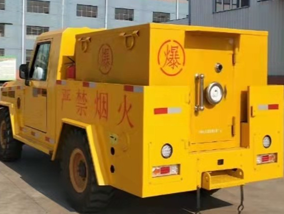 江阳凯龙爆破器材运输车：保障爆破任务的安全运行